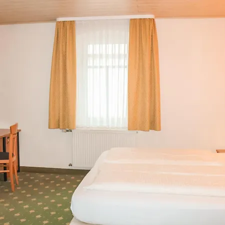 Goldenes Fass In Szálloda 3*