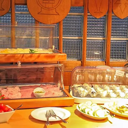 فندق Goldenes Fass In روتنبورغ أوب در تاوبر