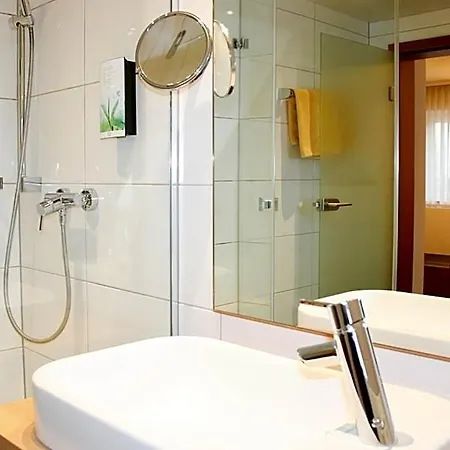 فندق Goldenes Fass In 3*